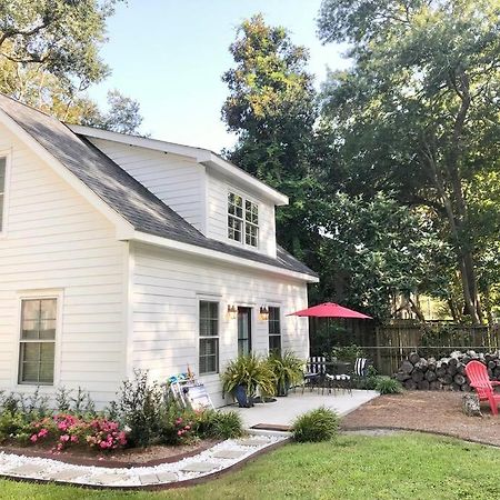 Liz Lane Cottage- Entire Guesthouse ชาร์ลสตัน ภายนอก รูปภาพ